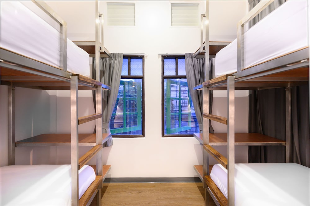 REST IS MORE Hostel