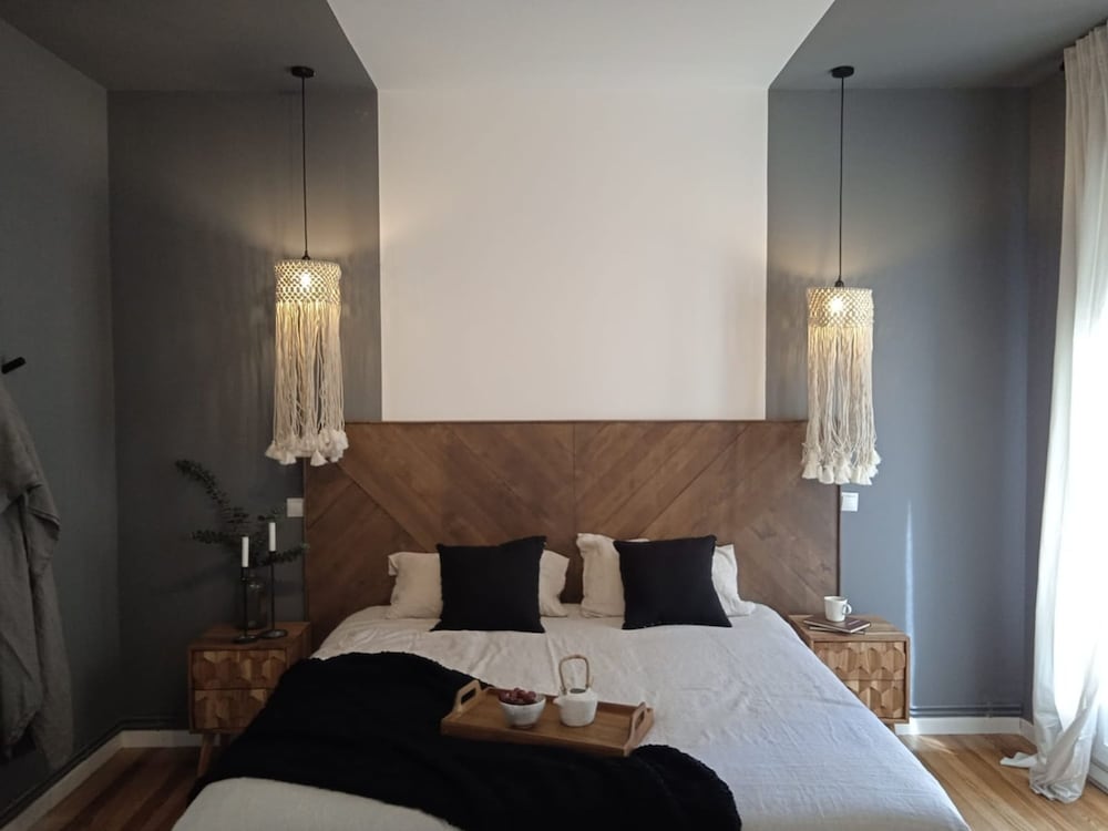 Lezat - 3 Bedrooms in R os Rosas