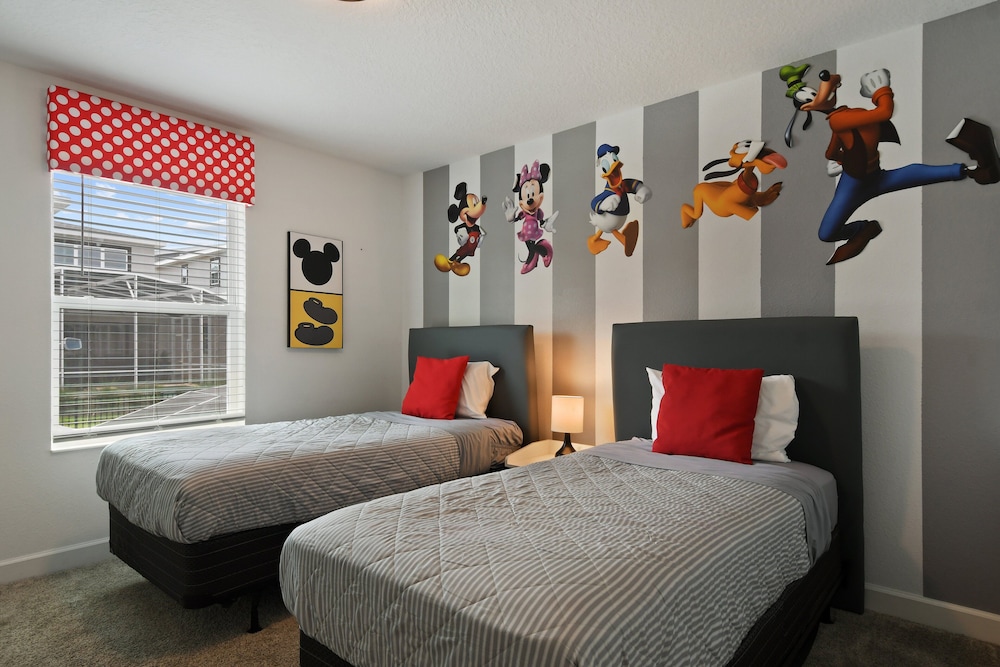 Cozy Family Retreat With Pool Near Disney World
