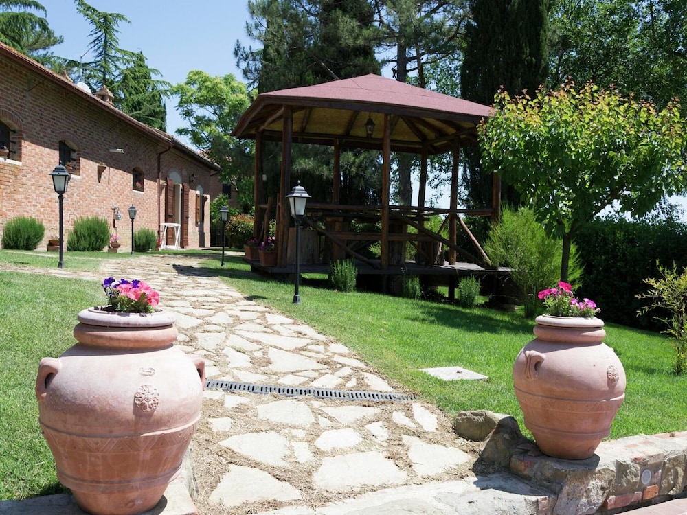 Villa with Private Pool near Cortona in Calm Countryside & Hilly Landscape view 2