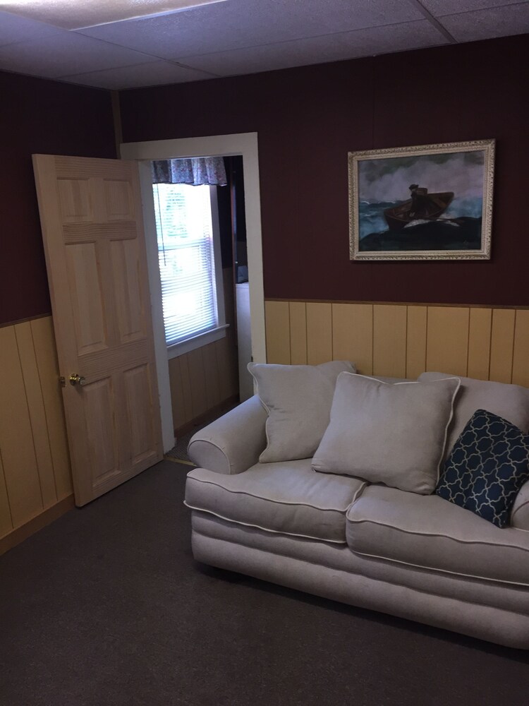 The Wheelhouse Inn