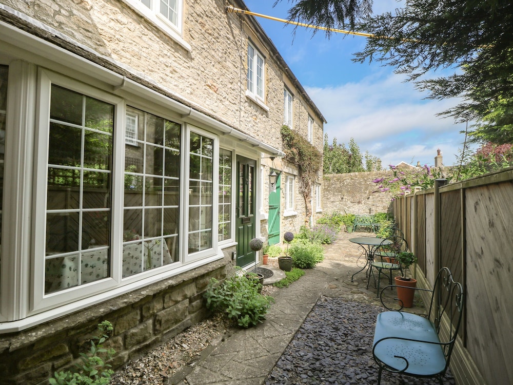 Wedgewood Cottage