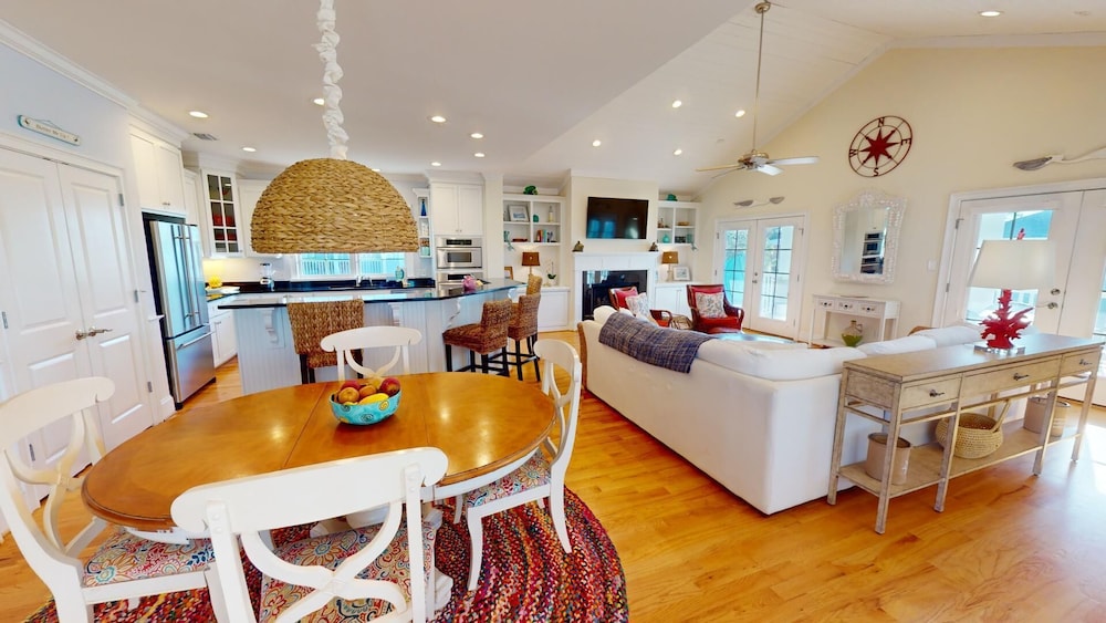 Mimi's Mermaid's & Memories by Tybee Vacation Rentals