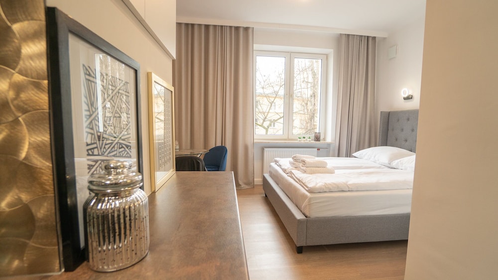 Frey Homes City Centre Plac Zbawiciela view 4