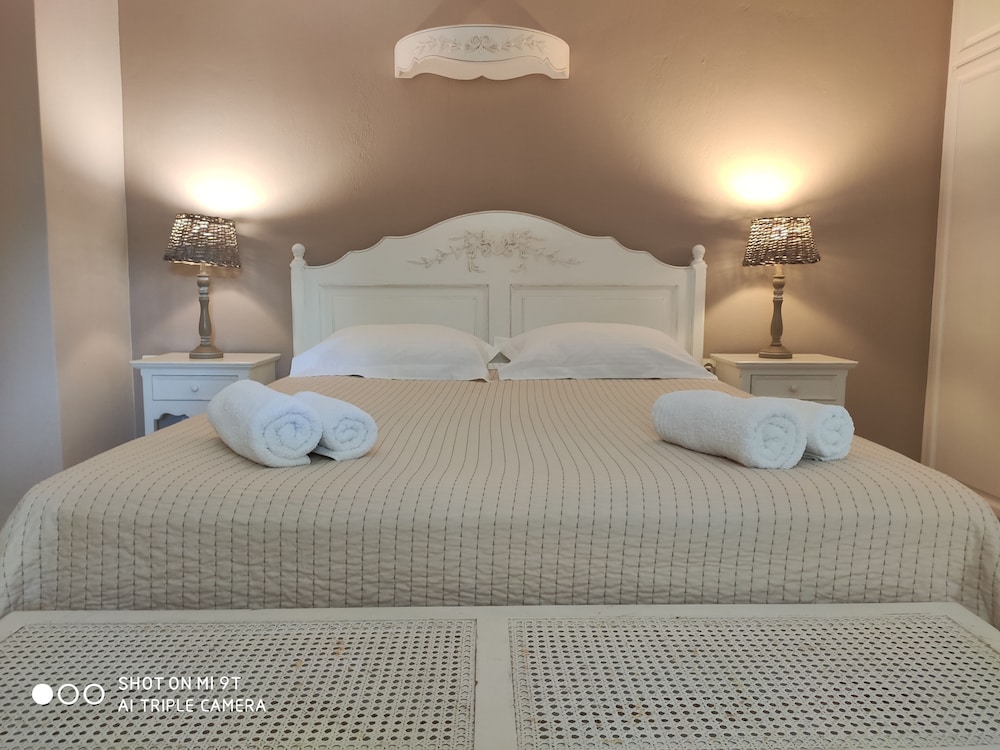 Porto Koundouros Beach and Villas