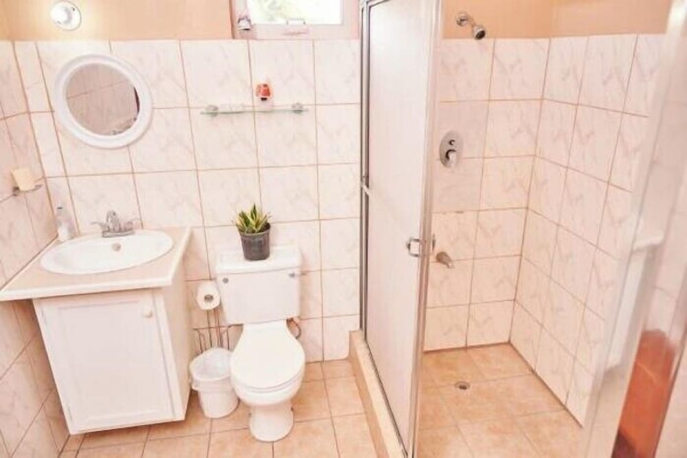 B's Guest House