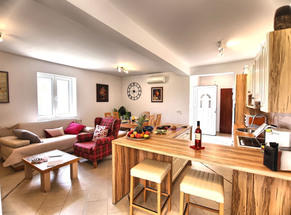Holiday Home Srećko
