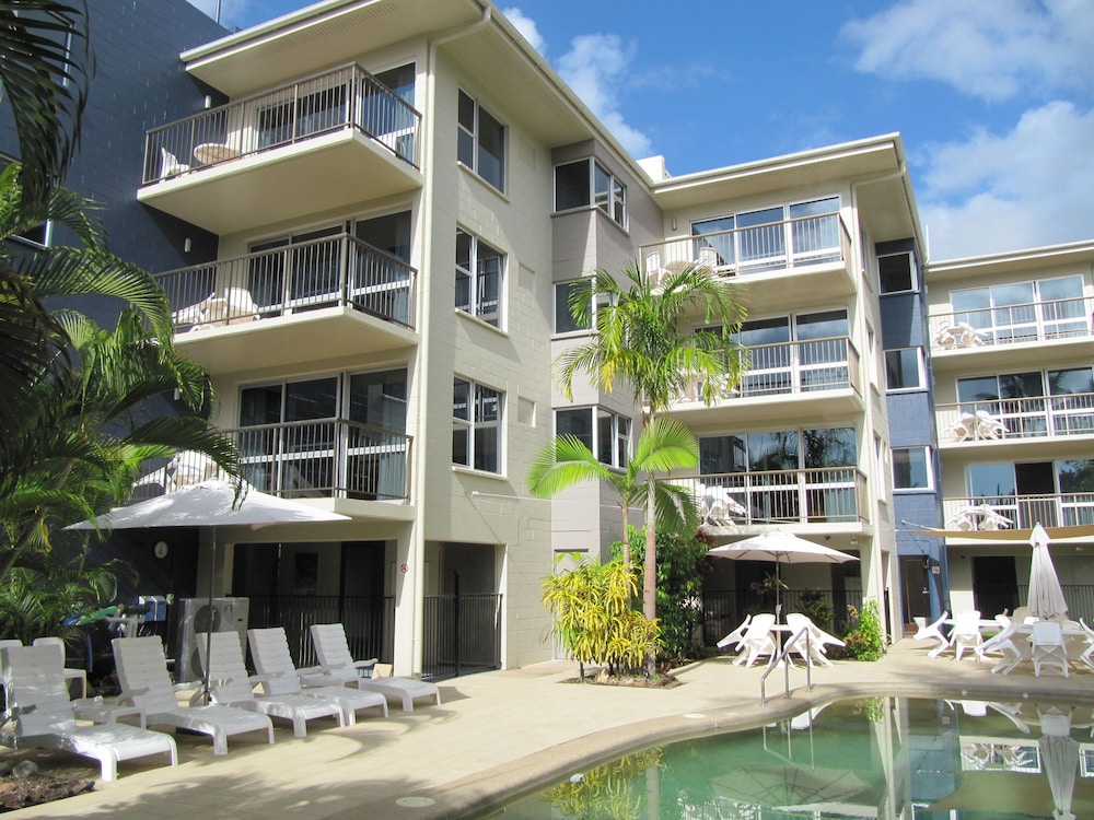 Hotel Island Palms Resort - Image 1