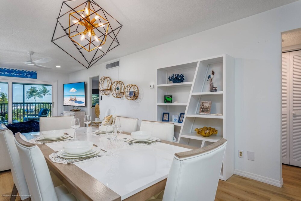 Beach Way With Ocean Views