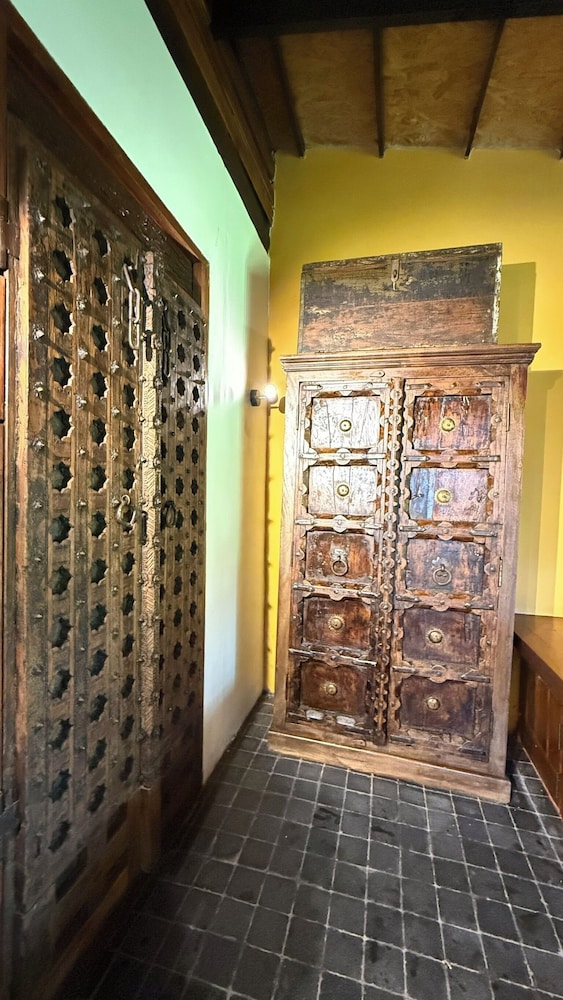 Kawarin Kanpuri Villas
