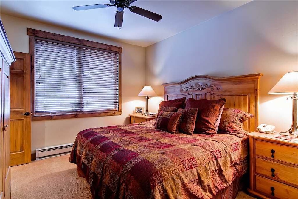 3204 Champagne Lodge, Trappeur's Crossing Apartment 2