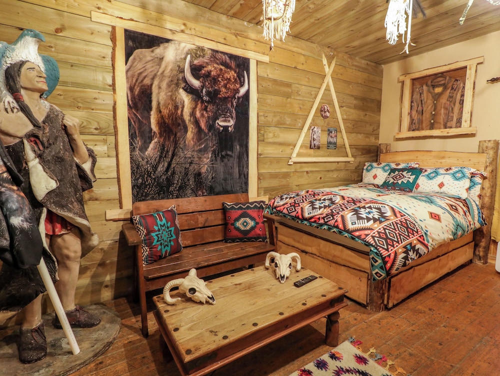 Apache Falls Lodge