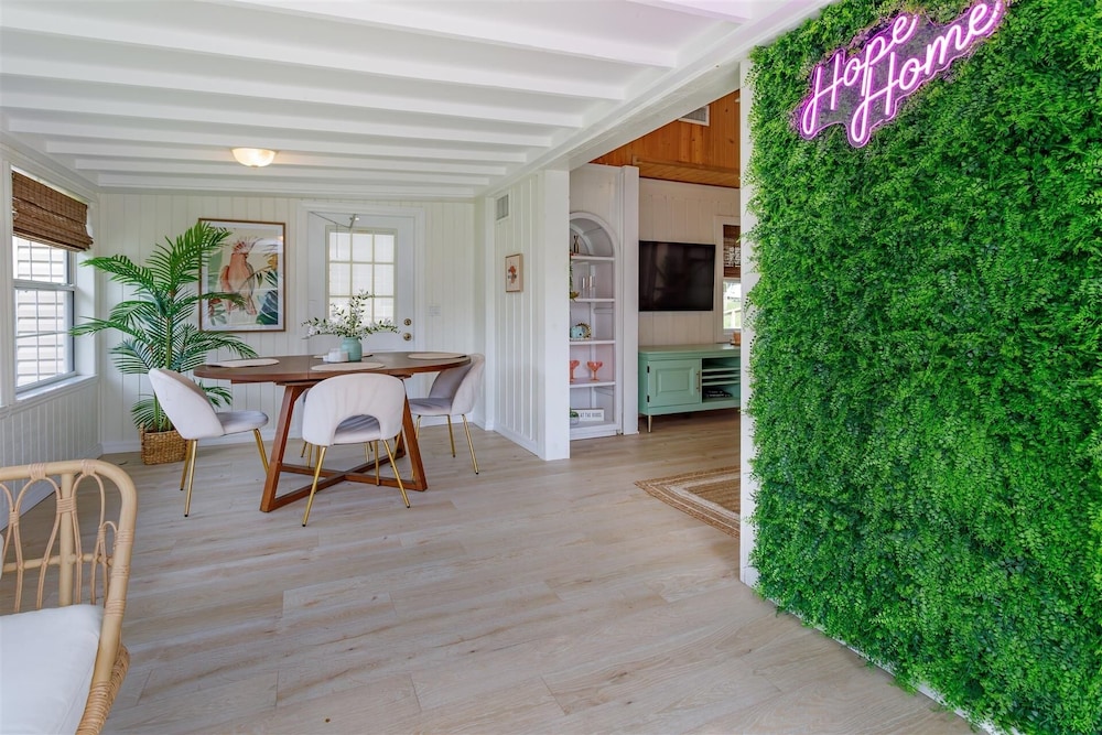 Hope House- Vacation Village 1 Bedroom with Loft 2 Home