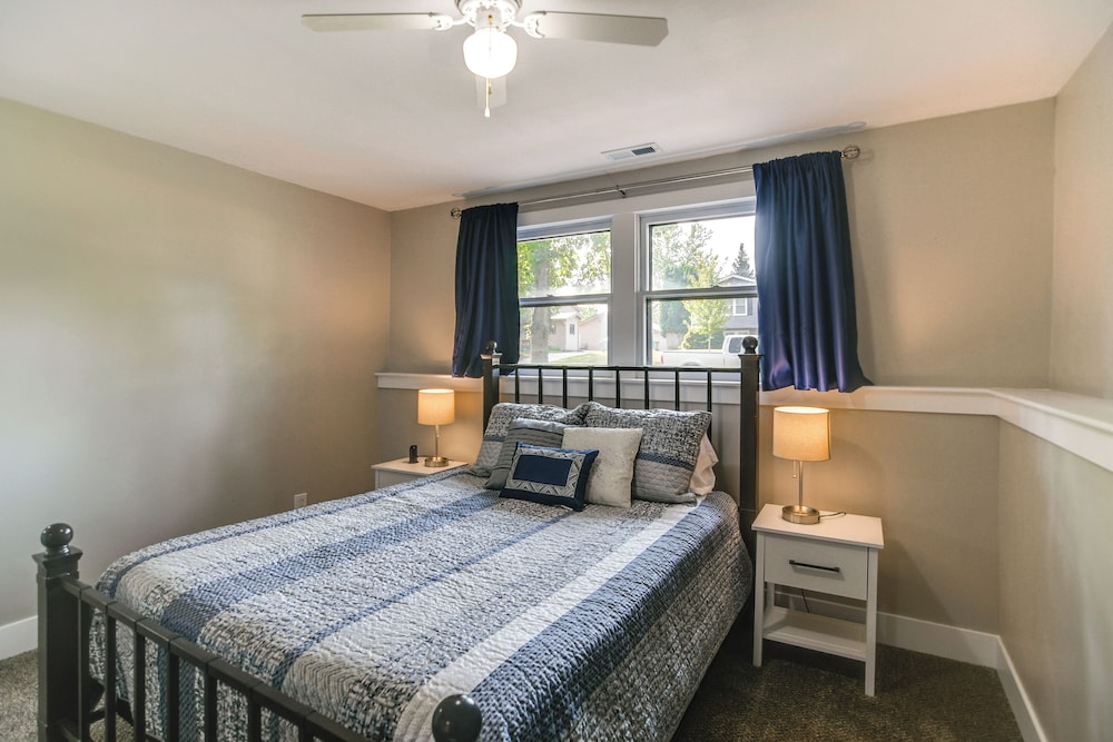 4 Mi to Big Creek State Park: Spacious Family Home