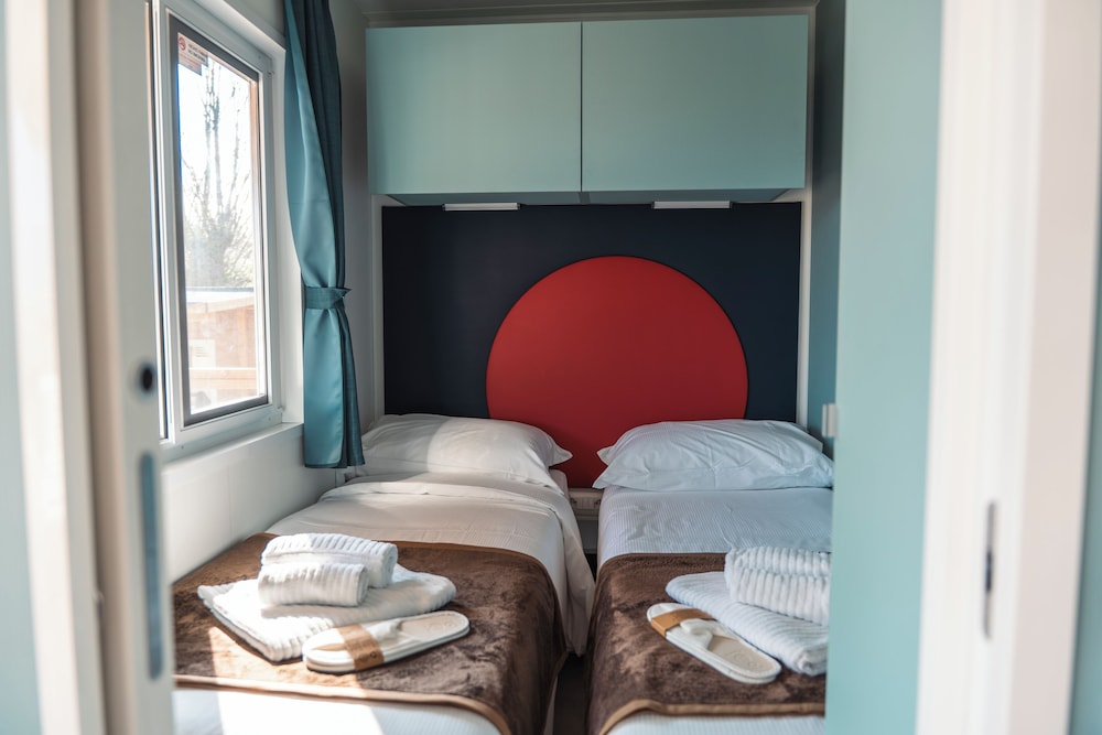 Domvs Glamp