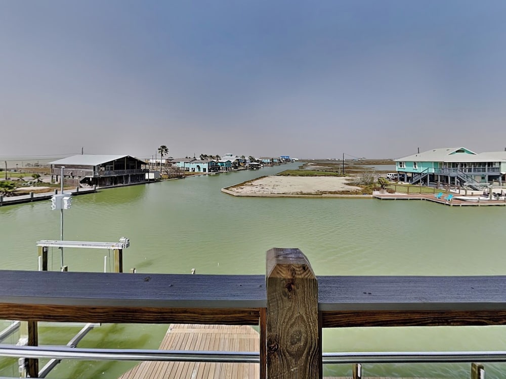 The Salty Dog at Copano Bay by Miss Kitty’s
