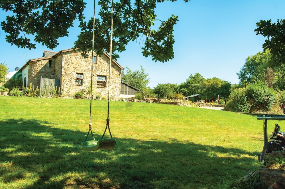 Pen Dragon - 2 Bed Cottage - Penclawdd view 5