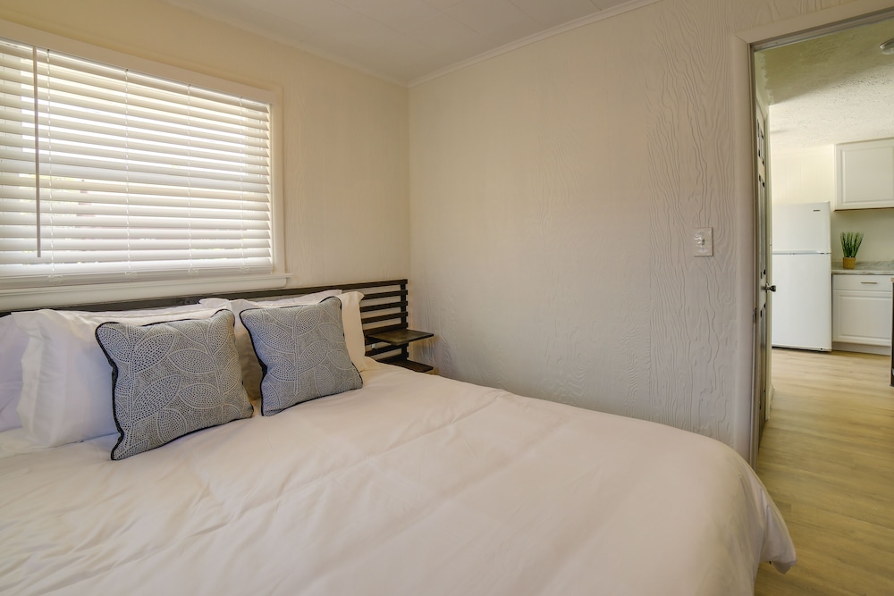 Lake City Vacations - Breezy Lake City Getaway - Walk to Englewood Beach - Property Image 28