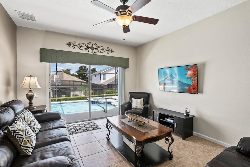 7BR Pool Home Emerald Island by SHV-8409