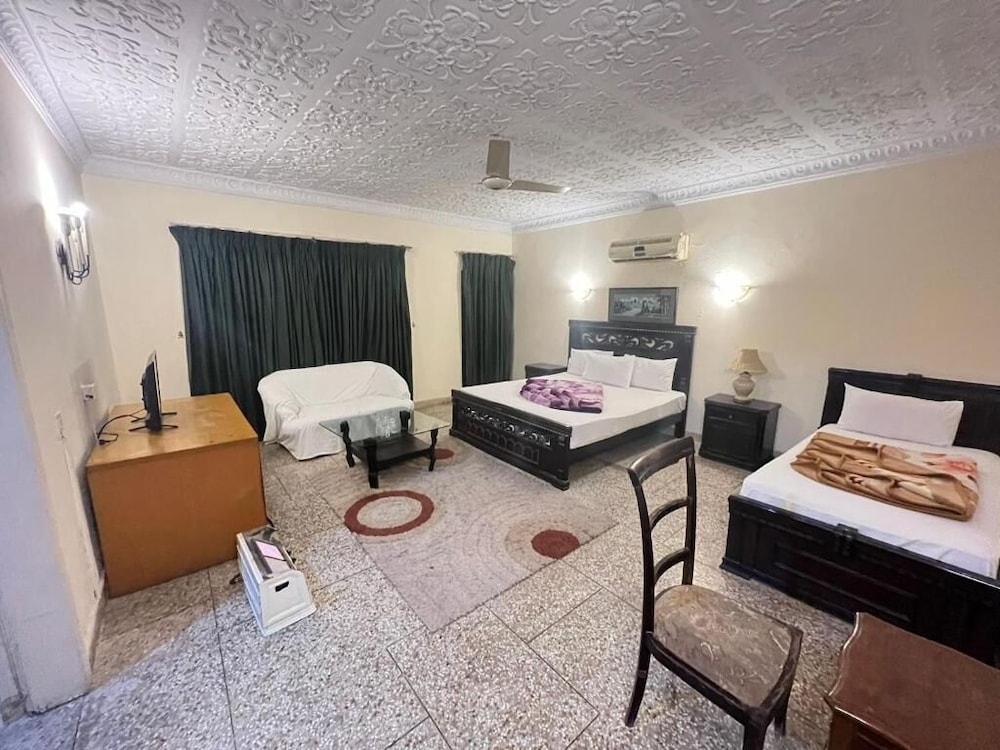 Cosmos Guest House Islamabad view 2