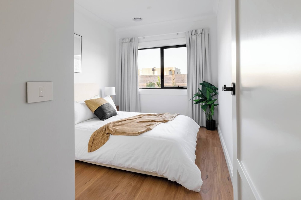 1 Beach House - Award-winning Luxury Smart Home