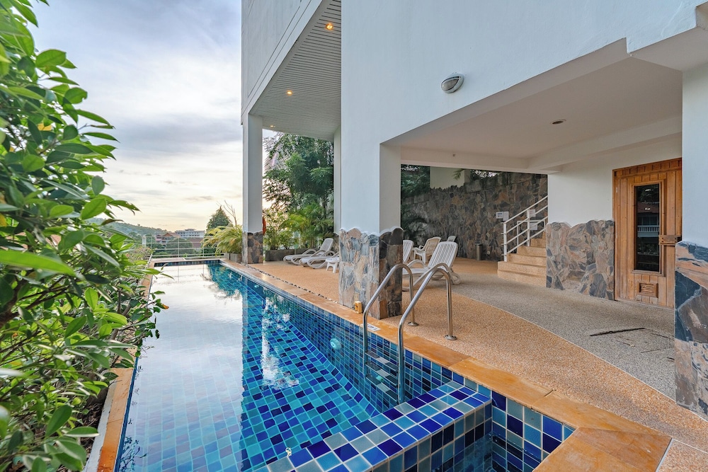 2BR Chic Oceanview Condo Kata Beach Retreat C206