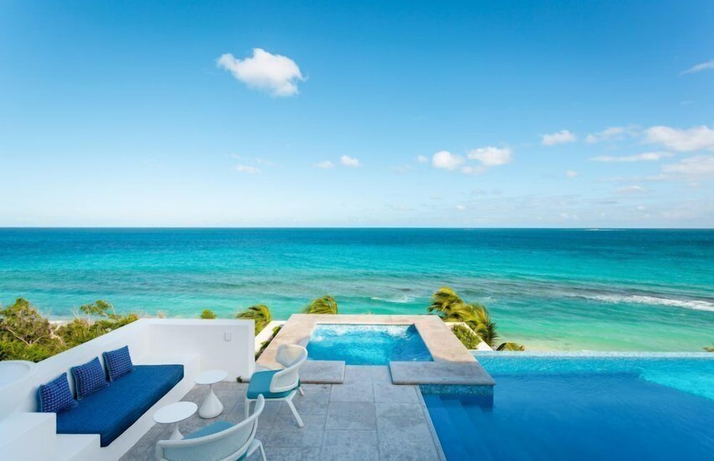 Long Bay Villas - Villa Sea - Image 4