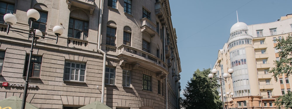 Acme Petrogradskaya