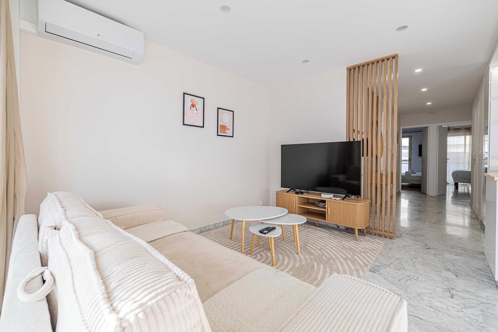 Elegant apt With Balcony Near the Beaches - Cannes