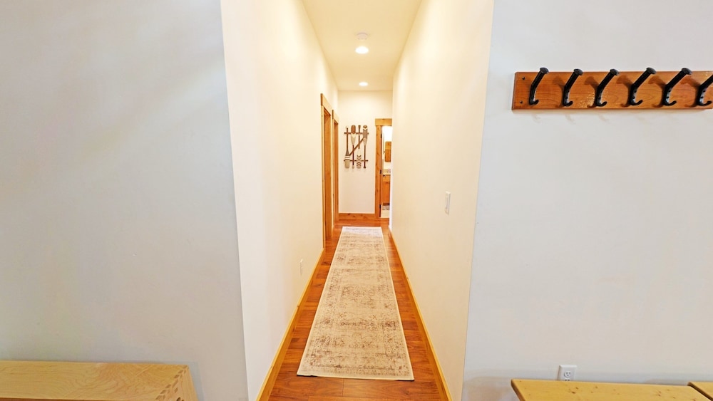 56593 Celestial Dr 4 Bedroom Home