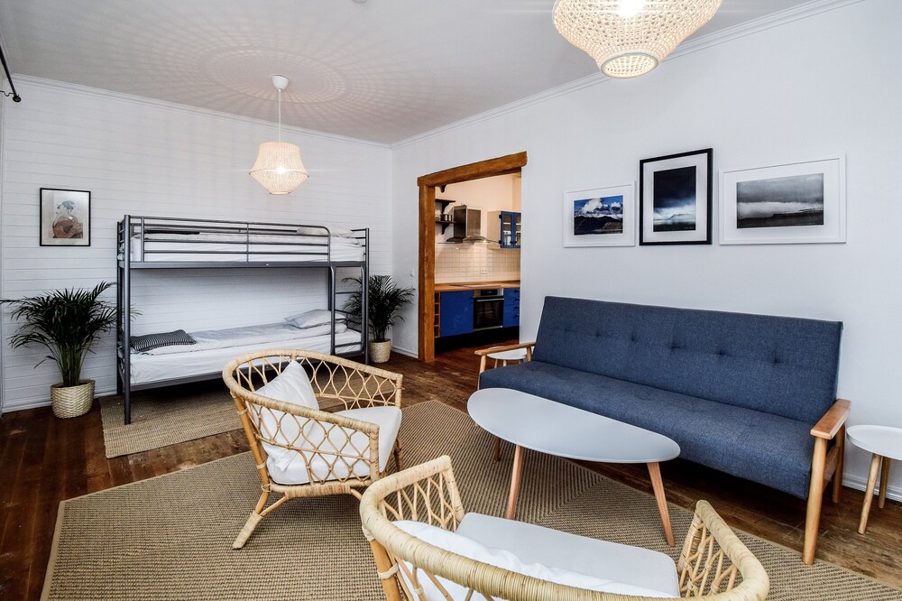Apartment B29