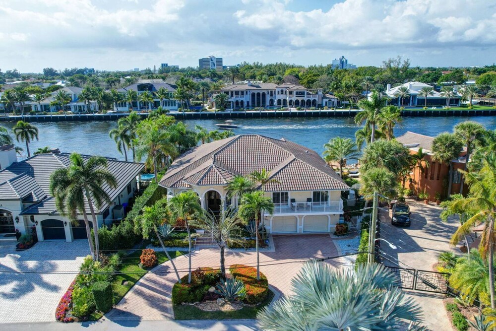 Serenity Villa Water Front