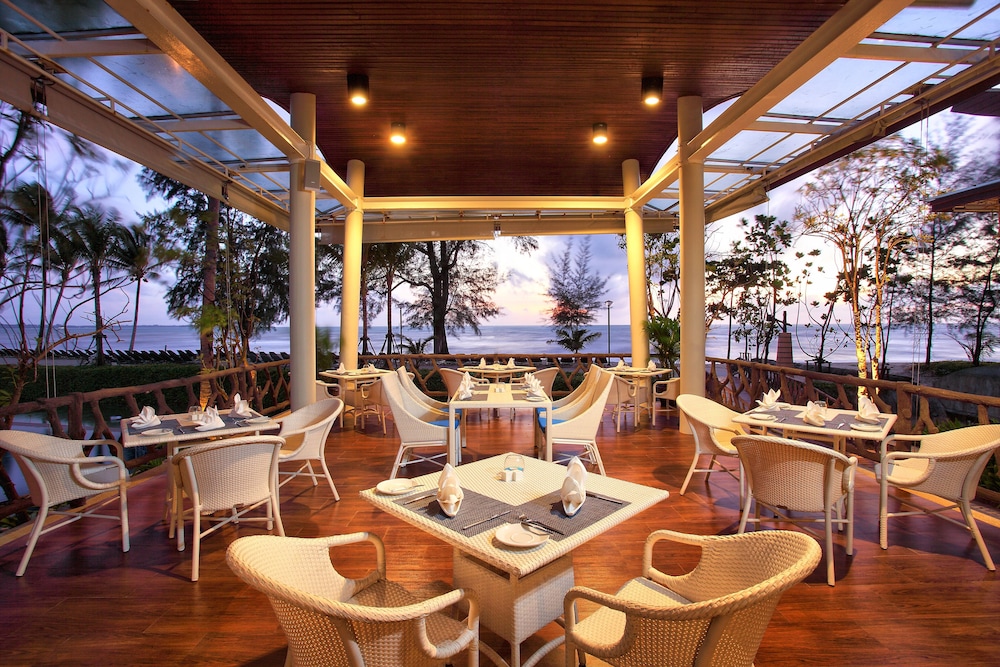 Graceland Khaolak Beach Resort