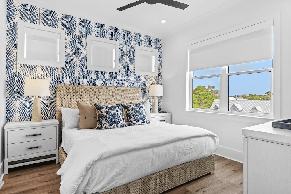 30A Born 2 Beach by Avantstay Luxury Gulf Views w/ Private Pool