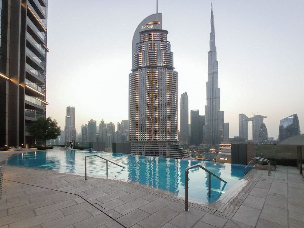 Direct Dubai Mall Access Downtown Boulev