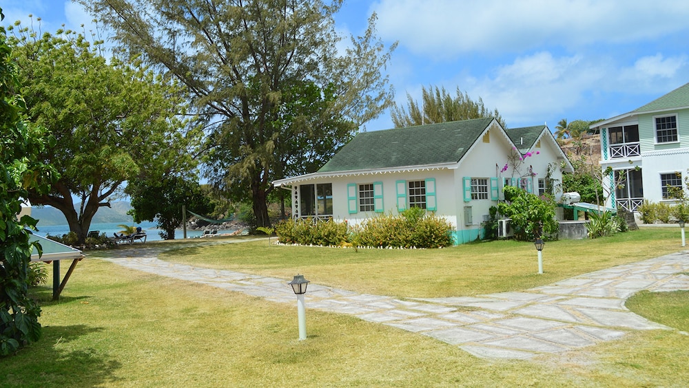 Oualie Beach Resort - Photo 12