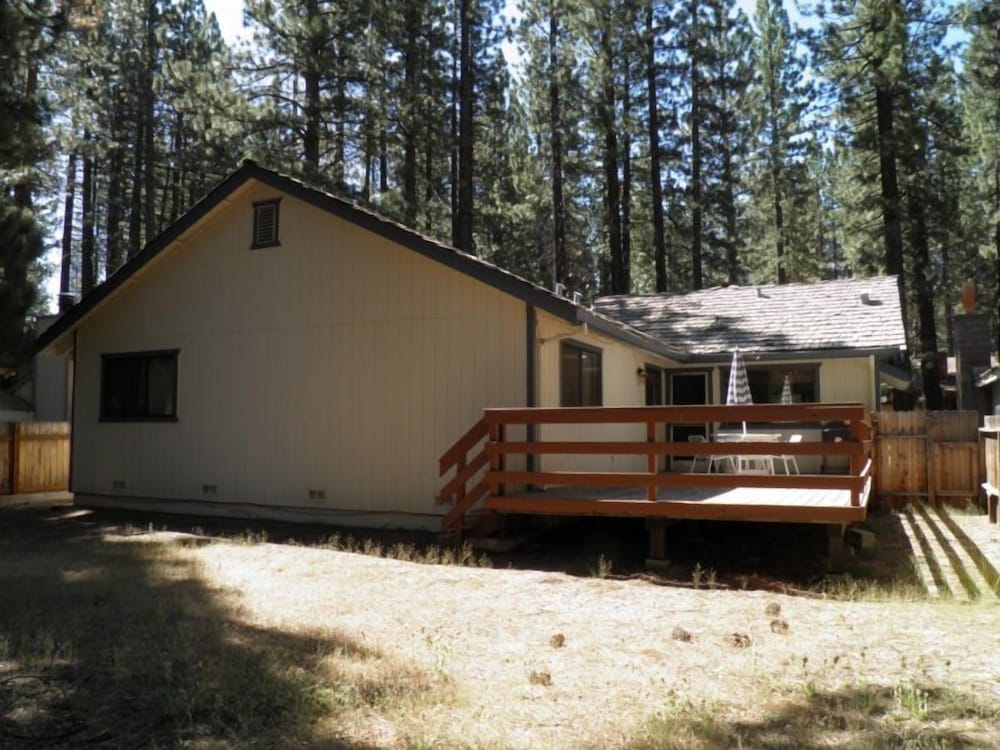 1421 Meadow Crest Drive