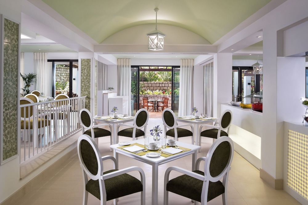 Pine Cliffs Ocean Suites, a Luxury Collection Resort & Spa