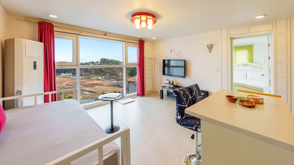Yangyang Monti Pet Spa Pension