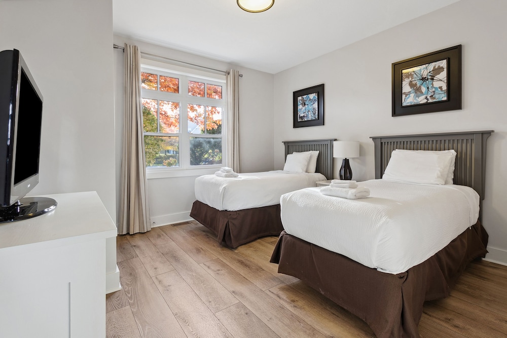 Rivergrass Condos
