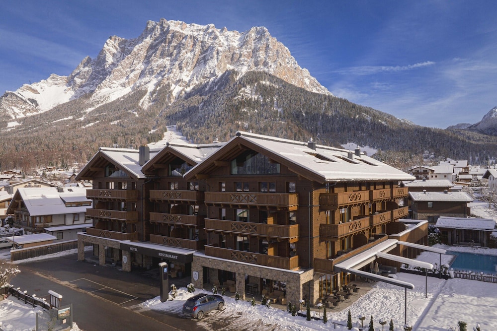 Welcoming Chalet With Balcony