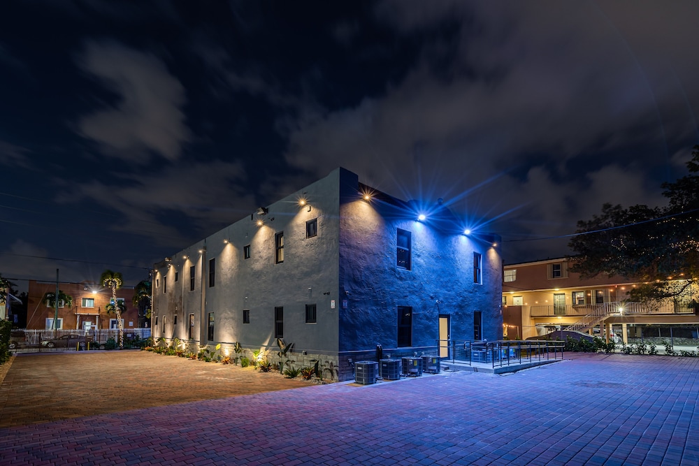 Luxury Comfort Apartment with Parking