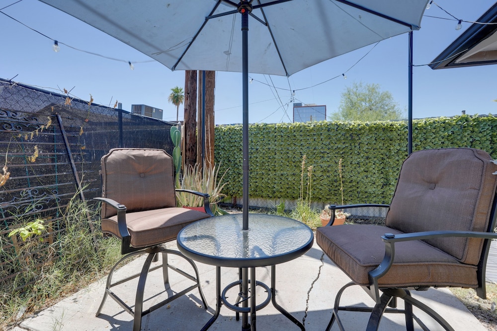3 Mi to Roosevelt Row Arts District: Apt w/ Patio