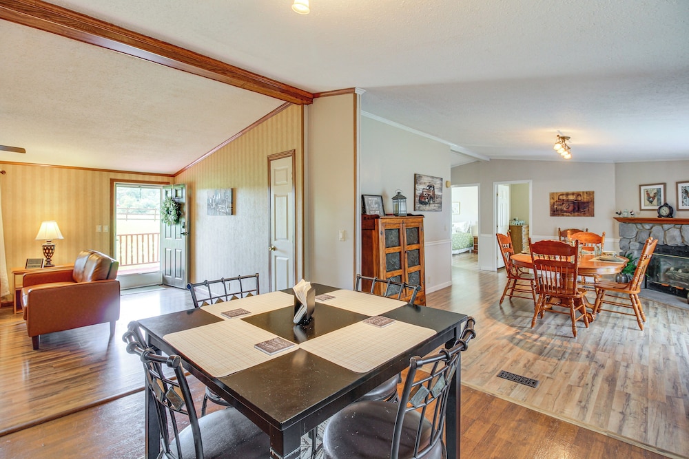Large Private Yard: Home 16 Mi to Fall Creek Falls