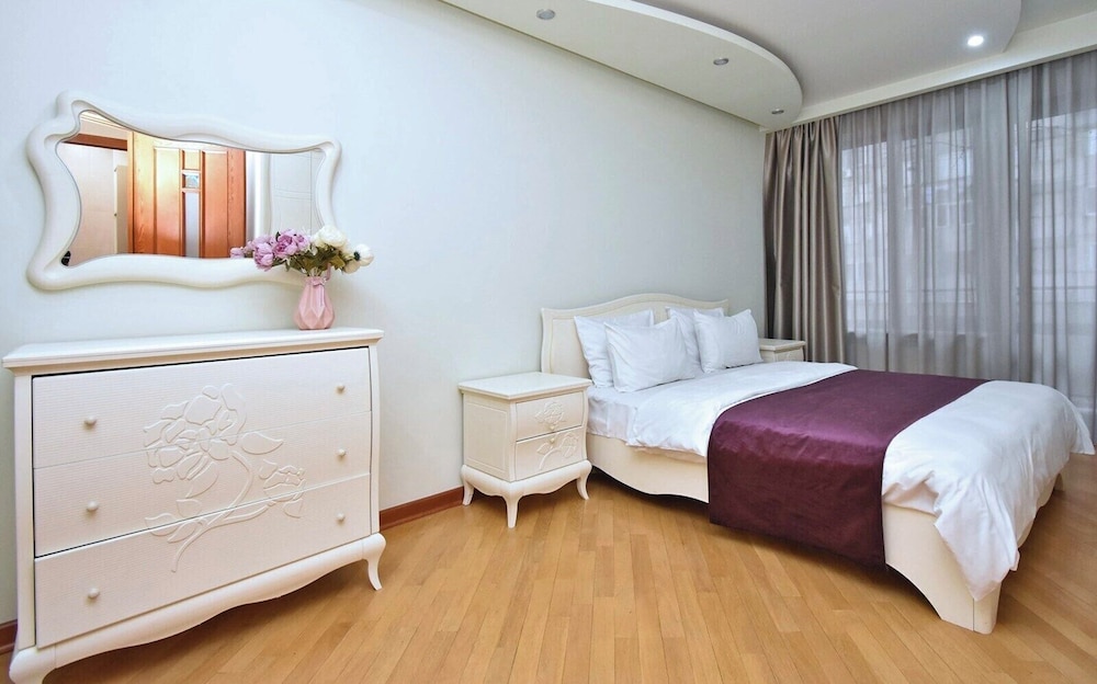 Apartment on Sundukyan street