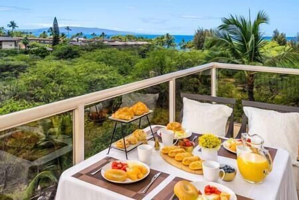 Signature Residences at Maui Banyan