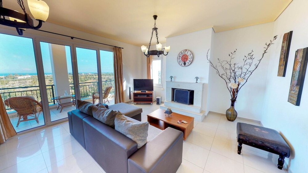 Villa Angelika Two-storey House With Pool for 7