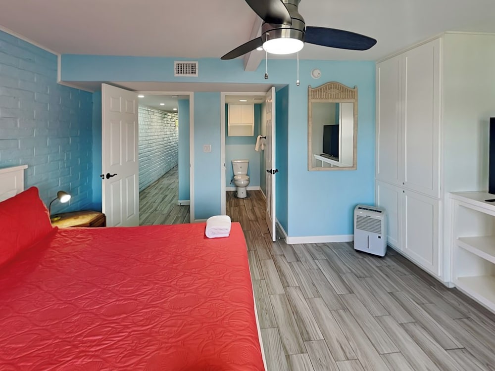 Sandy Shores by Silver Sands Vacation Rentals