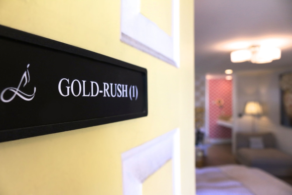 Big Bear Spa Suites
