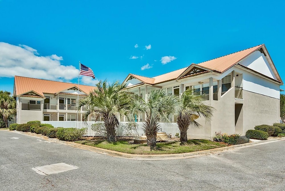 Poinciana Place #123